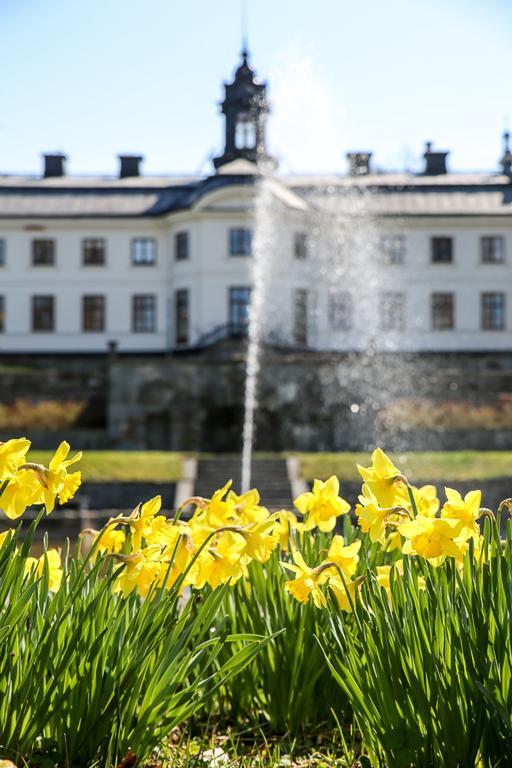 Kaggeholms Slott Bed and Breakfast Ekerö Esterno foto