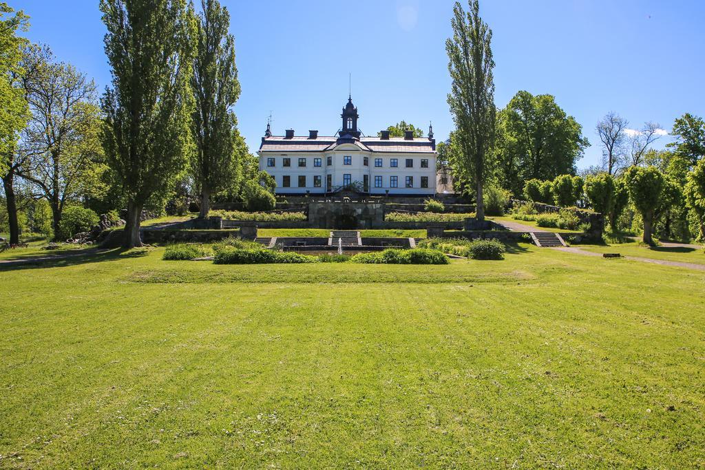 Kaggeholms Slott Bed and Breakfast Ekerö Esterno foto