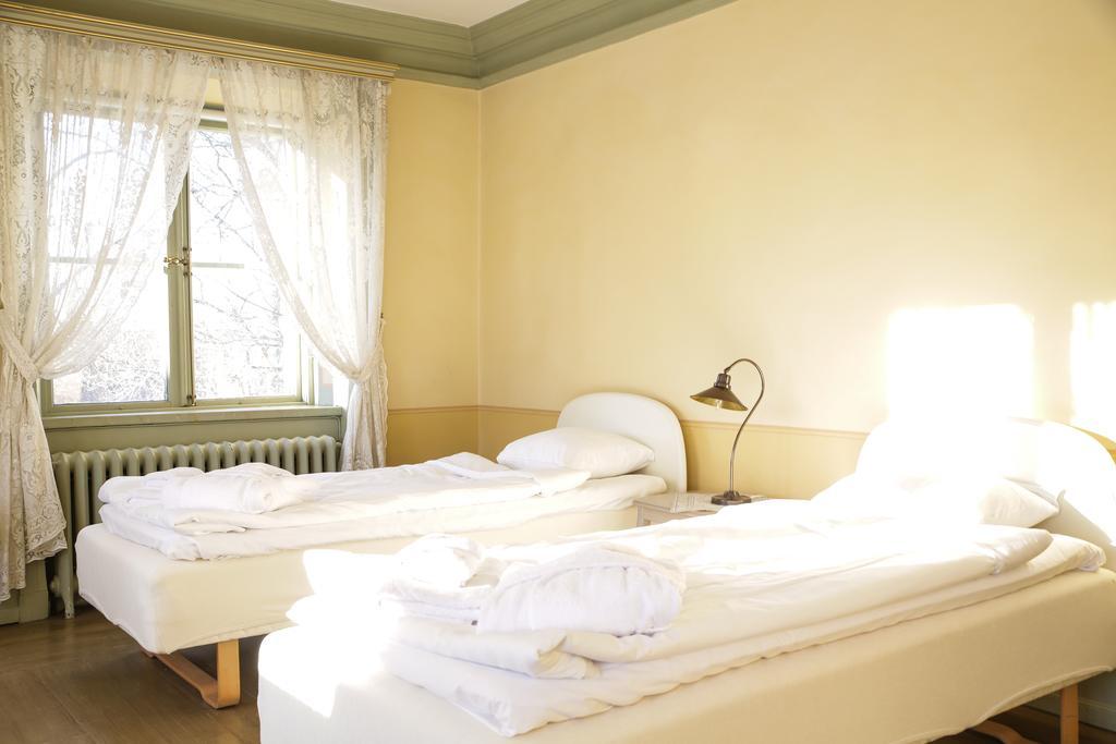 Kaggeholms Slott Bed and Breakfast Ekerö Esterno foto